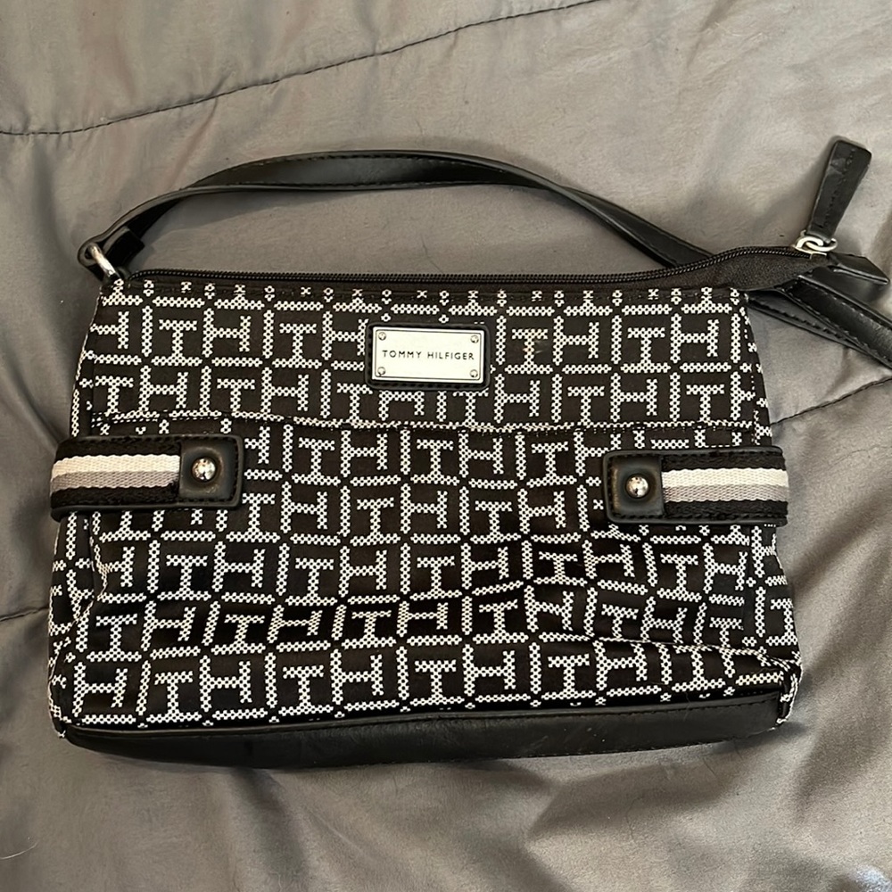 Tommy Hilfiger Purse